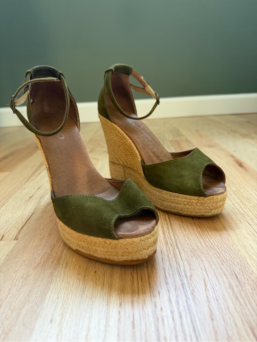 Aldo Olive Green Suede Espadrille Wedge Sandals with Ankle Strap